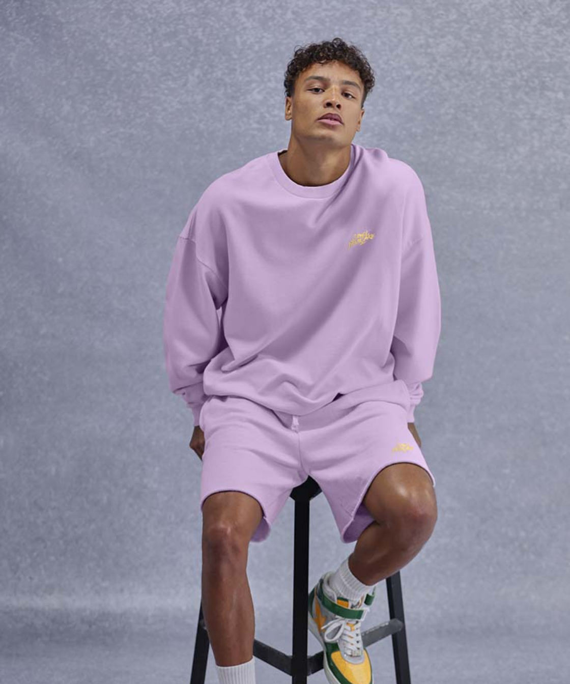 Embroidered crewneck